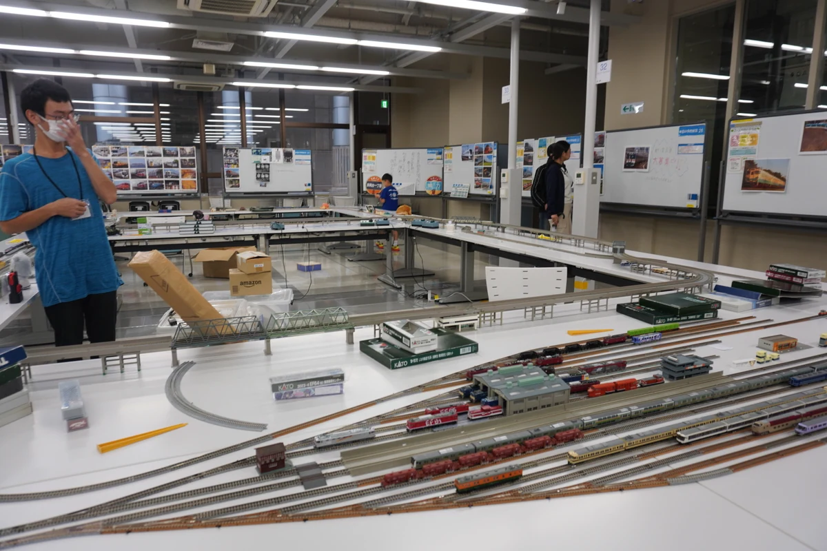 Last year's KIT Festival: Model railway exhibition filling a classroom