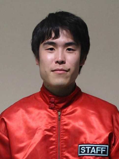 中村 壮佑 委員長