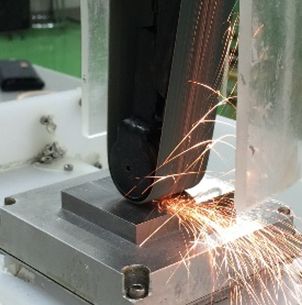 低周波振動を援用したベルト研磨加工に関する研究